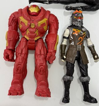 Lote 23 Figuras Superhéroes Marvel DC