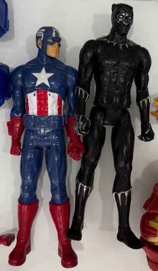 Lote 23 Figuras Superhéroes Marvel DC