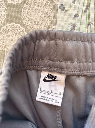 Chándal Nike Gris con Capucha