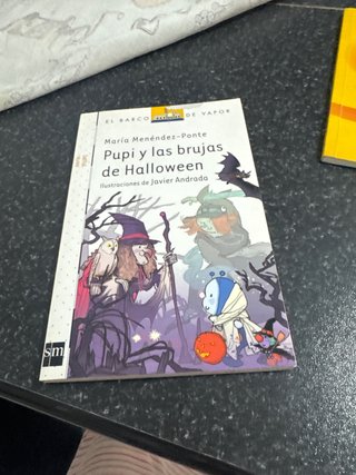 Pupi y las brujas de Halloween