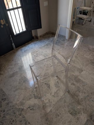 Silla transparente moderna