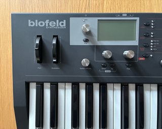 Waldorf Blofeld Keyboard Sintetizador