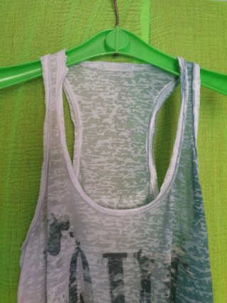 Top lungo bianco e verde