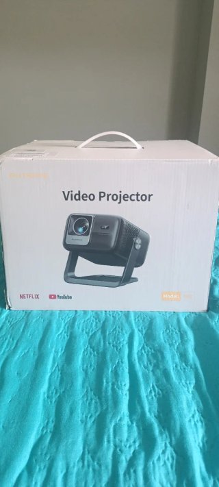 Proyector 4K Putrims Negro y Gris