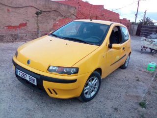 Coche amarillo 3 puertas