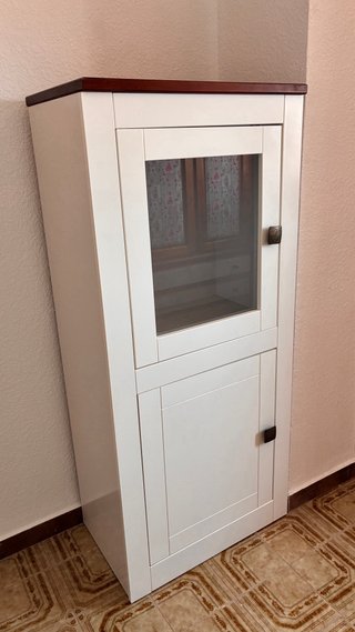 Muebles de salón madera blanco y marrón oscuro