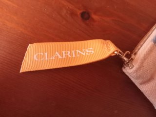Neceser Clarins estampado multicolor