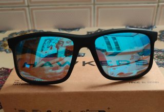 Gafas de sol cuadradas negras y azules