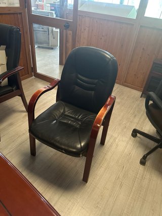 Escritorio de empresario madera roble + 3 sillone