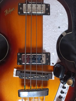 Bajo Höfner Ignition Sunburst
