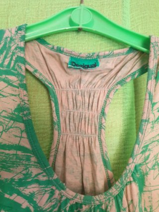 Top Desigual beige e verde