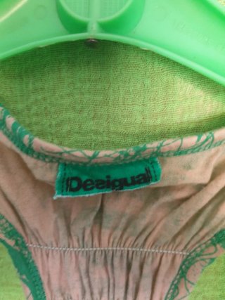 Top Desigual beige e verde