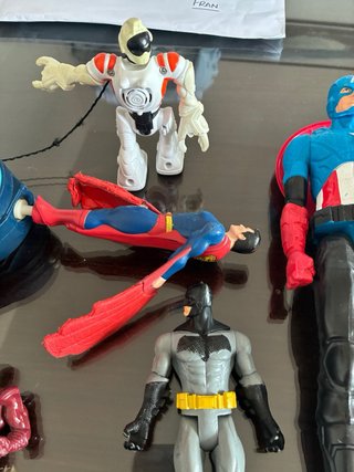Lote Figuras Acción Superhéroes y Star Wars