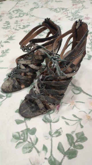 Tacones Mustang