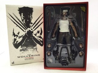 Figura Acción Marvel Wolverine MMS220