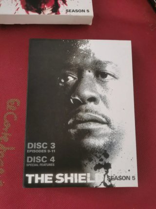 DVD The Shield seasons 4, 5, 6