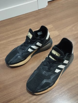 Adidas ZX 2K Boost Hombre Negro/Dorado