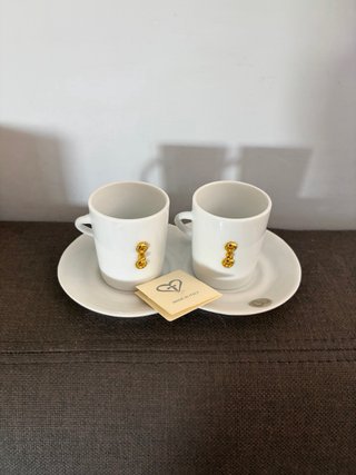 Set 2 Tazzine con Piattini in Porcellana