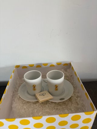 Set 2 Tazzine con Piattini in Porcellana