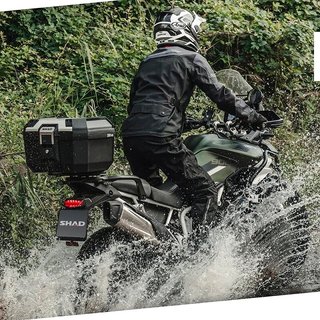 BAUL MOTO SHAD TR46 NEGRO OFERTA