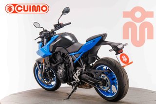 SUZUKI GSX-8S