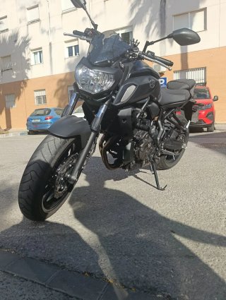 Yamaha MT-07 Negra