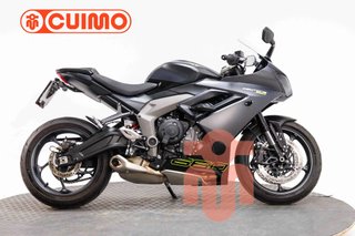 TRIUMPH DAYTONA 660