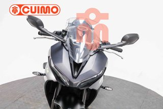 TRIUMPH DAYTONA 660
