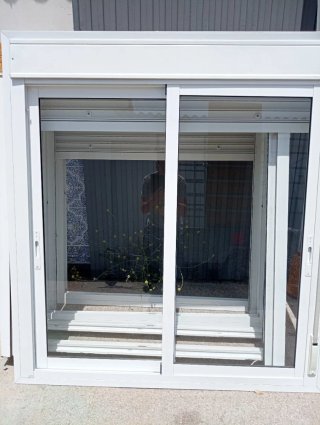 Ventana corredera aluminio blanca