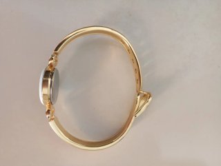 Reloj Peugeot Cuarzo Dorado Blanco