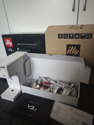 Cafetera Illy Y3.3 iperEspresso Blanca