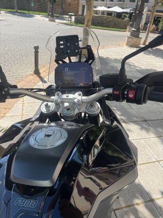 BMW F900GS. cambio o vendo