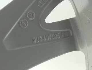 Audi 2245580 llanta 8u0601025am q3 2.0 tdi quattro