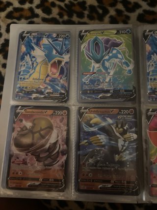 Cartas Pokémon VMAX y V - Precio Negociable