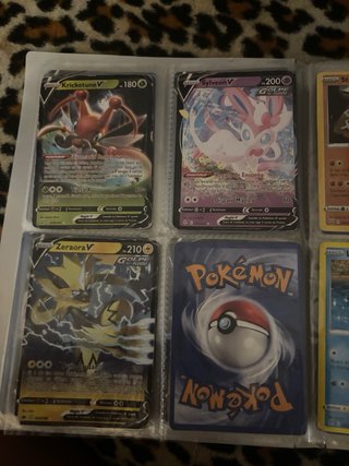 Cartas Pokémon VMAX y V - Precio Negociable
