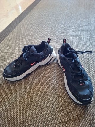 Nike M2K Tekno Mujer Negro Rosa