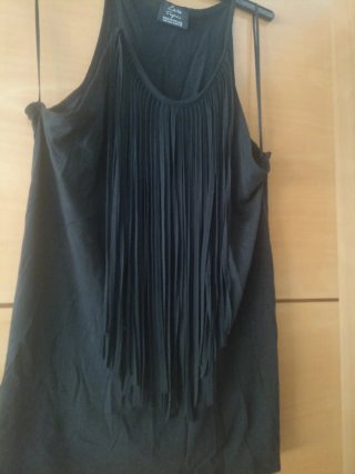 Camiseta Zara con flecos Talla M