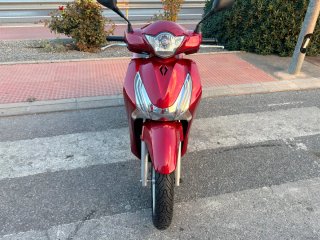 Honda SH 125i Roja Scooter Automática