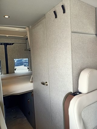 Camper Hymer Canyon S 600 techo elevable 4 plazas
