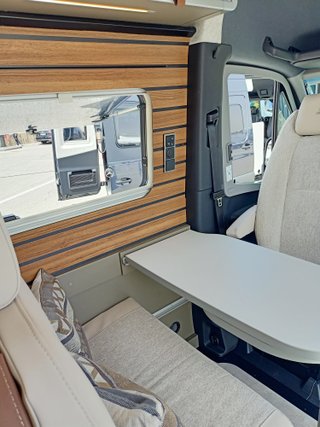 Camper Hymer Canyon S 600 techo elevable 4 plazas