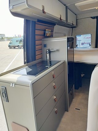 Camper Hymer Canyon S 600 techo elevable 4 plazas