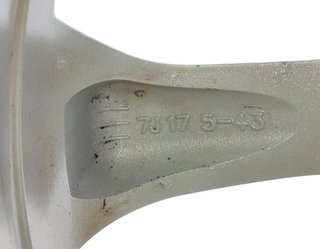 2379552 403005049r llanta renault megane iv zen