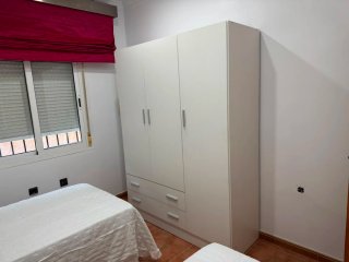 Se alquila un chalet en  urbanización bella vista