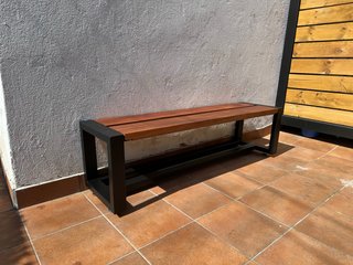 Banco de Hierro y Madera