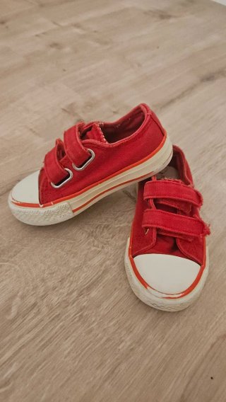 Lote 2 pares zapatos talla 23