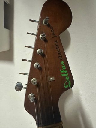 Guitarra Eléctrica Delfos Roja