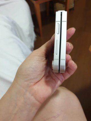Samsung Galaxy Z Flip 6 Blanco + 4 carcasas
