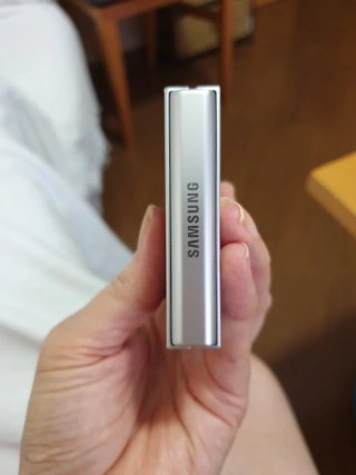 Samsung Galaxy Z Flip 6 Blanco + 4 carcasas