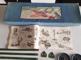 Lote piezas Meccano y catálogo vintage