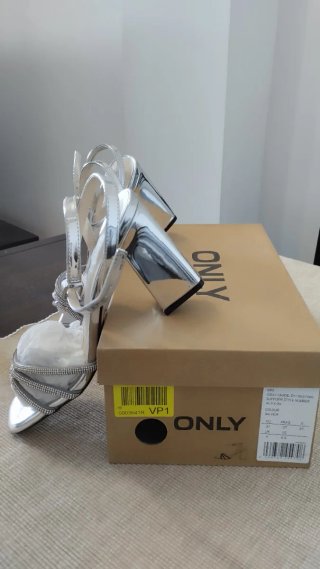Sandalias ONLY Plata con Brillantes